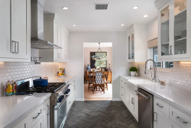 43370e_456eea45bbc24178b073a85c75614f7c~mv2