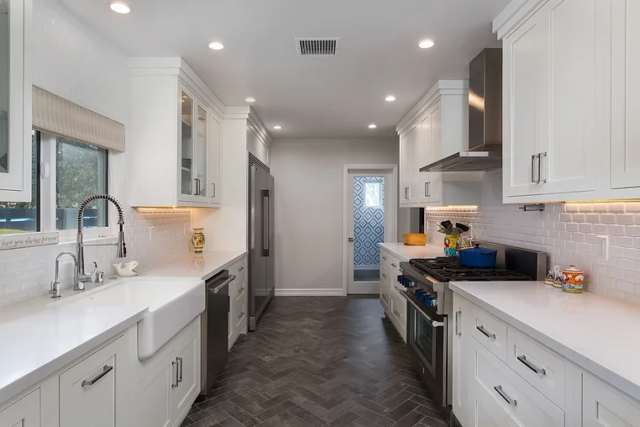 43370e_4fce3eef910a4084ad78a10f4b74eb8f~mv2