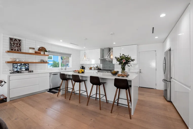 43370e_1a9211a756b94995a107841f6e425c51~mv2